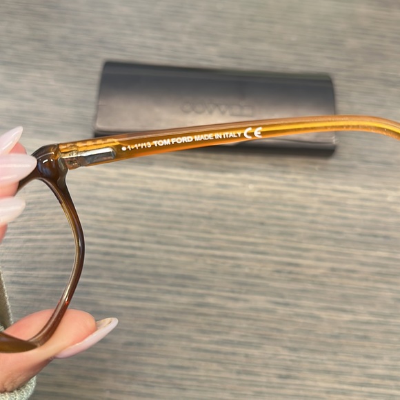 Tom Ford Eyeglass Frames - Picture 2 of 3